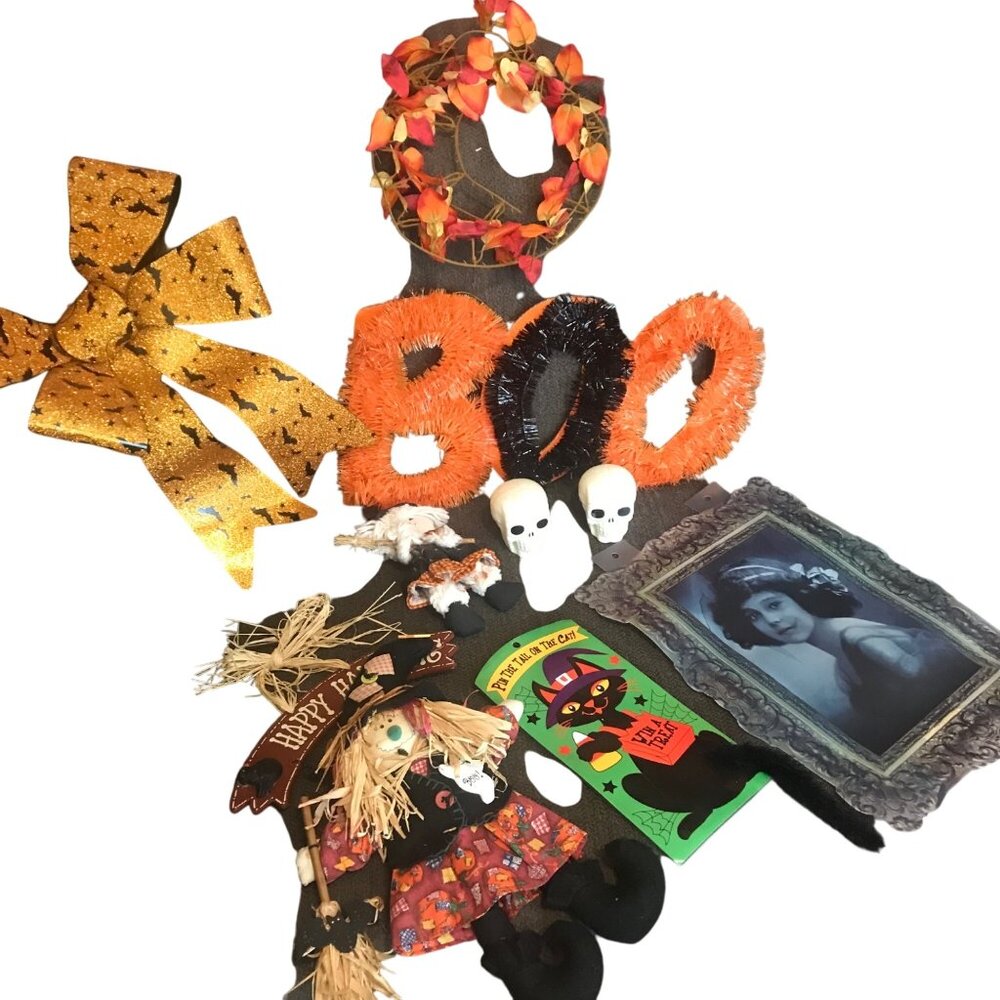 Halloween Decorations Lot Wreath Boo Sign Scary Photo Witch Bow Skulls & More